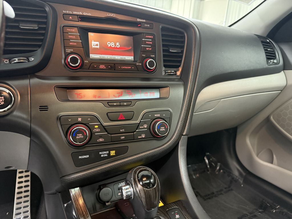 2013 Kia Optima Image 17