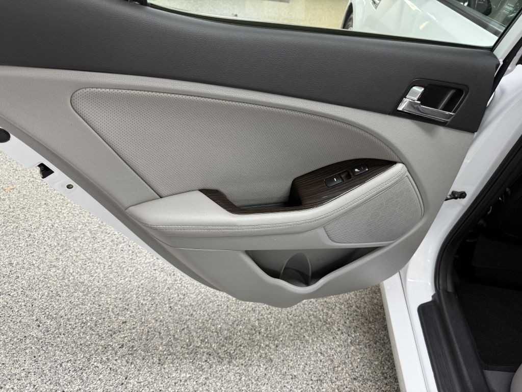 2013 Kia Optima Image 26