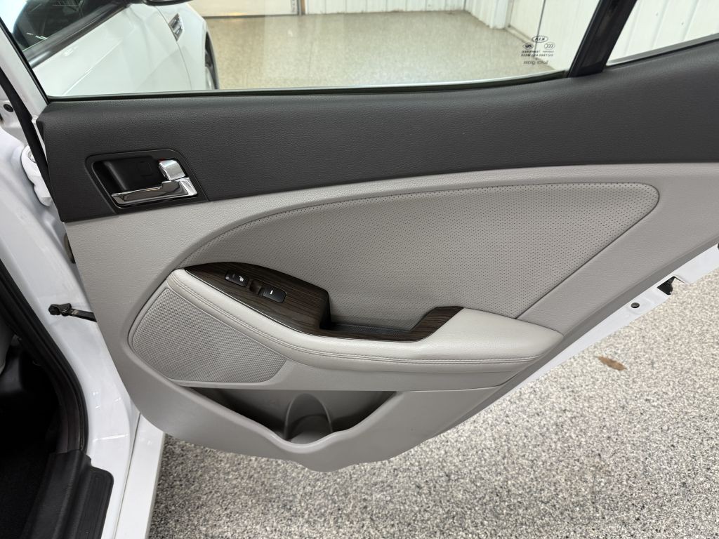 2013 Kia Optima Image 29