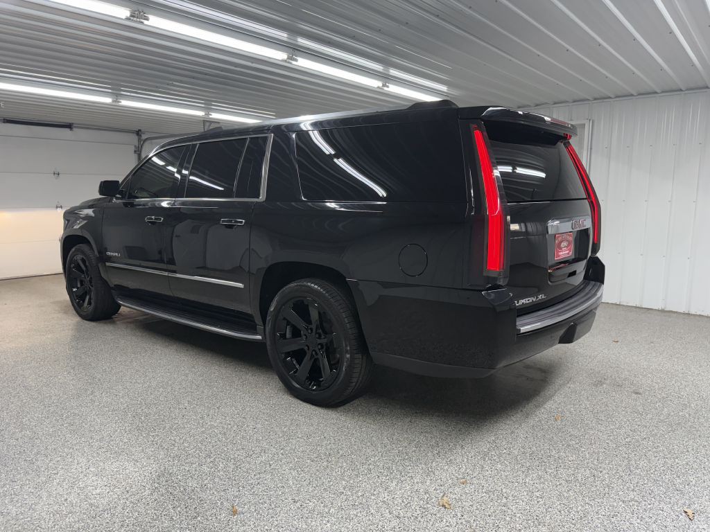 2017 GMC Yukon Image 4