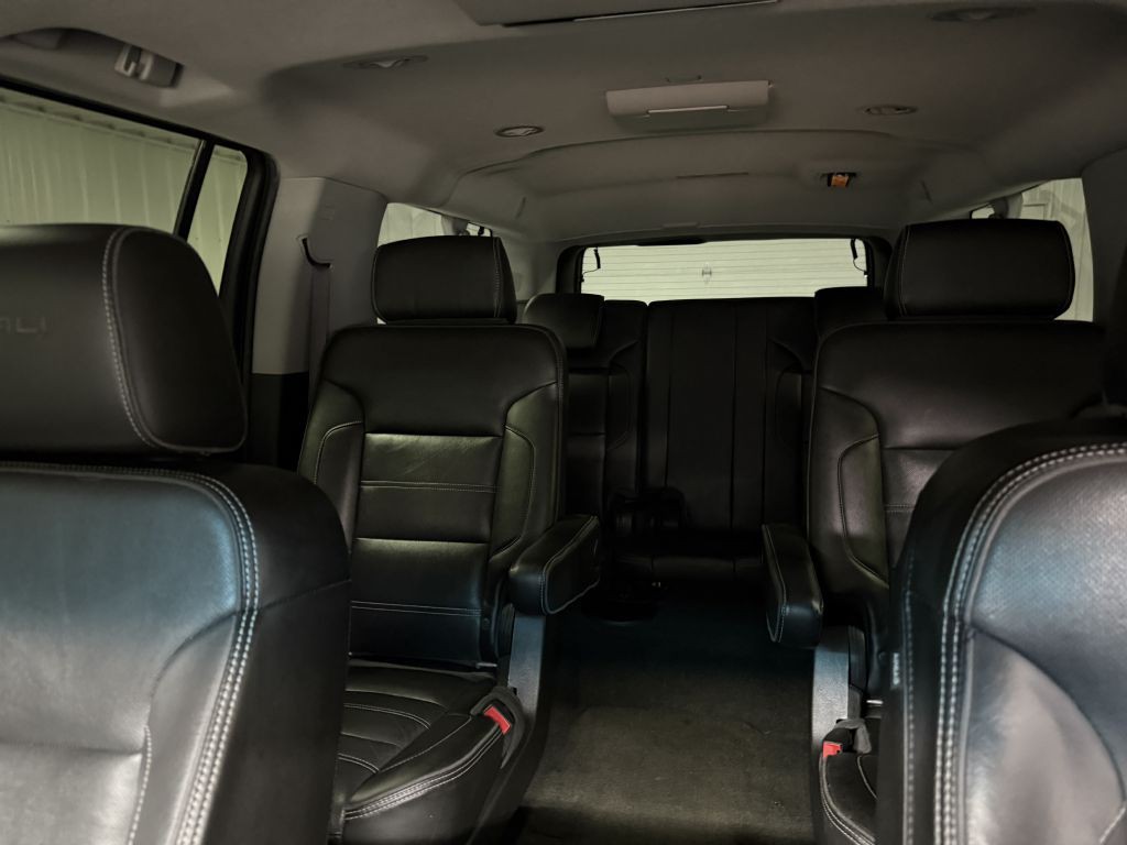 2017 GMC Yukon Image 24