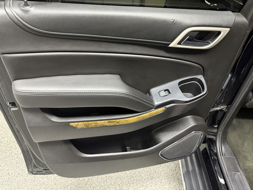 2017 GMC Yukon Image 33