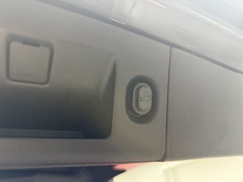 2017 GMC Yukon Image 37