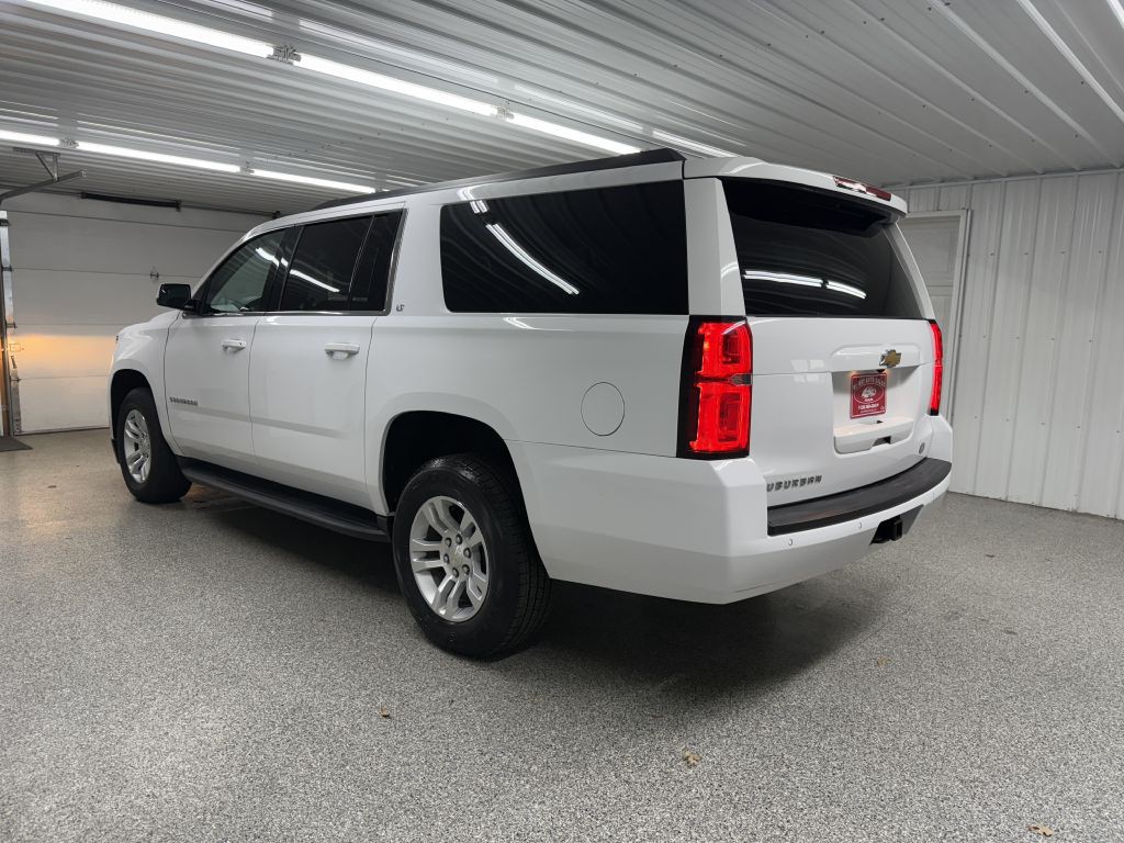 2018 Chevrolet Suburban Image 4