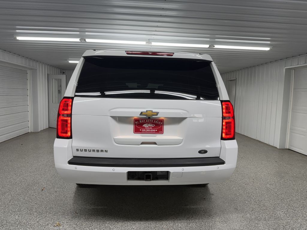 2018 Chevrolet Suburban Image 5
