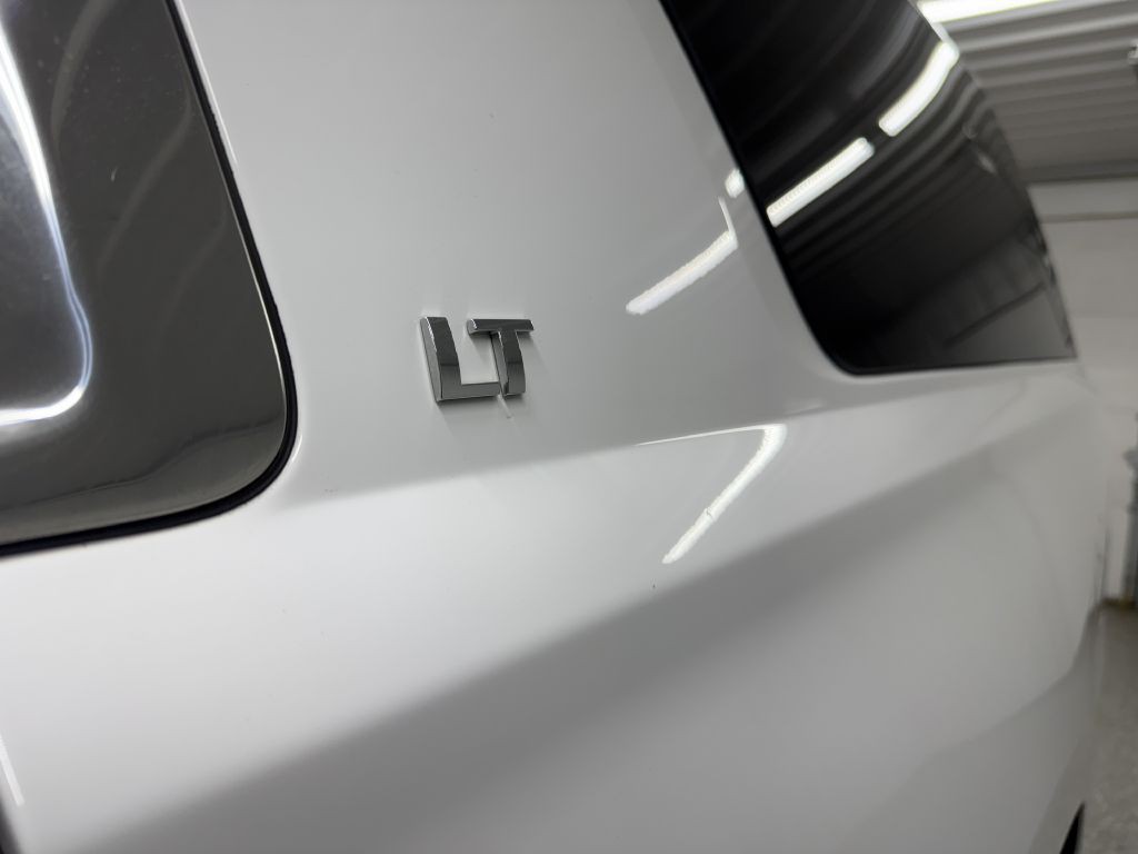 2018 Chevrolet Suburban Image 7