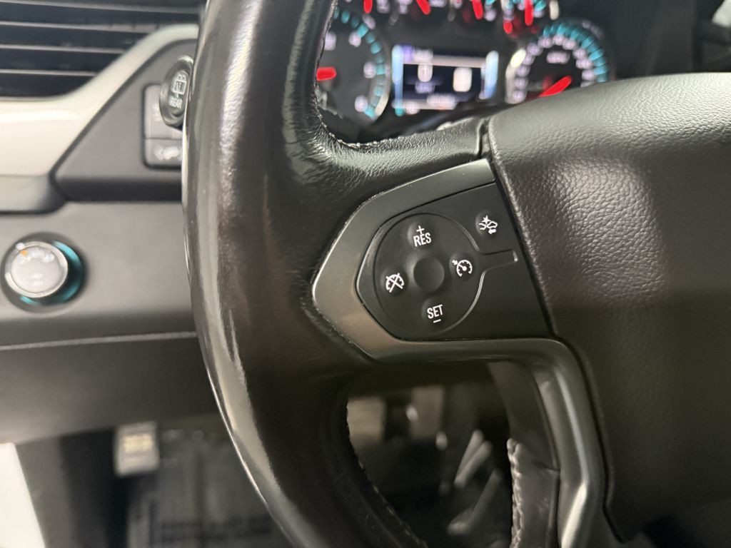 2018 Chevrolet Suburban Image 17