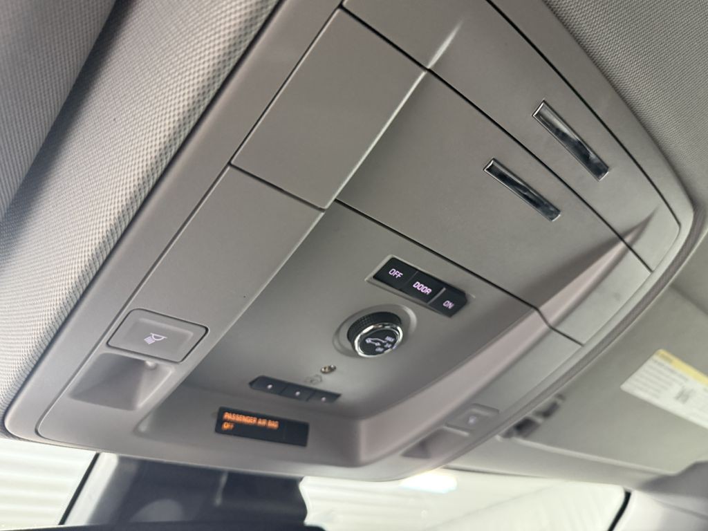 2018 Chevrolet Suburban Image 23