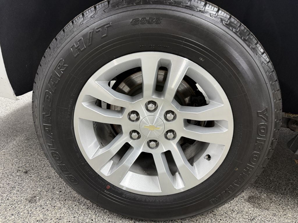 2018 Chevrolet Suburban Image 42