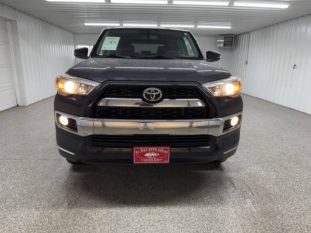 2016 Toyota 4Runner Image 2