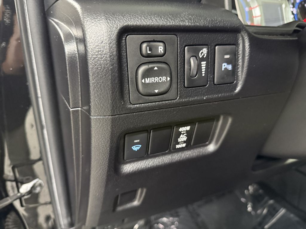 2016 Toyota 4Runner Image 12
