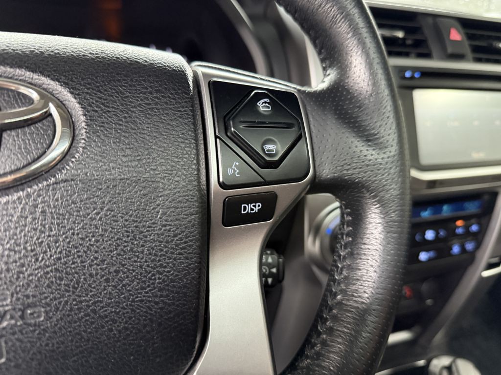 2016 Toyota 4Runner Image 16