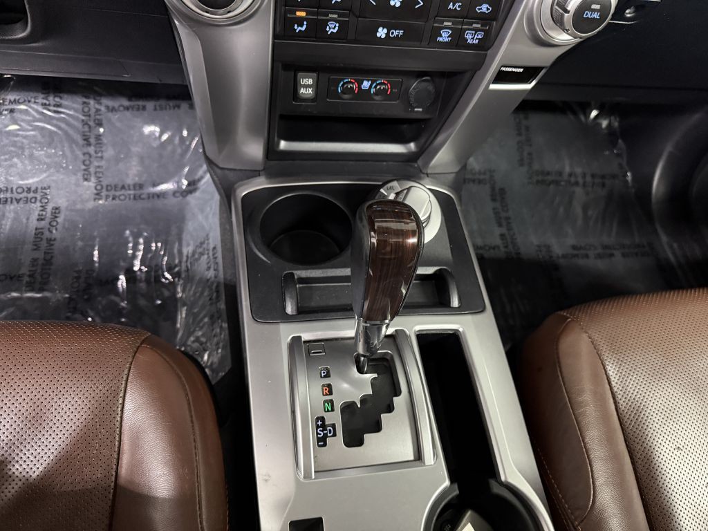 2016 Toyota 4Runner Image 18