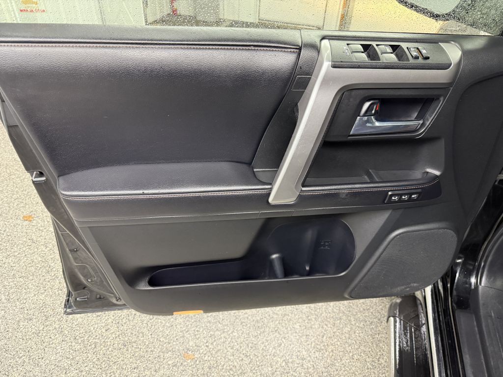 2016 Toyota 4Runner Image 22