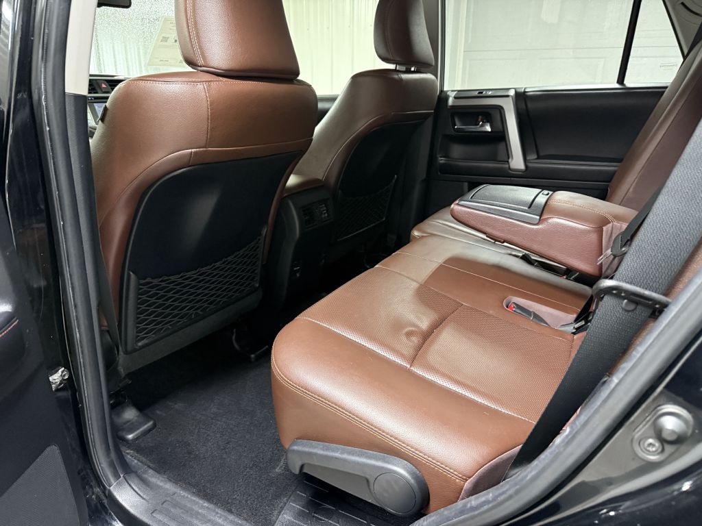 2016 Toyota 4Runner Image 25