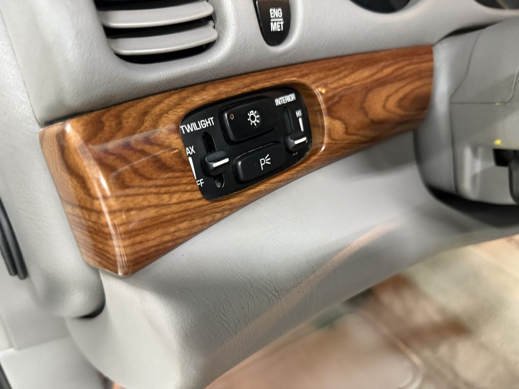 2003 Buick LeSabre Image 10