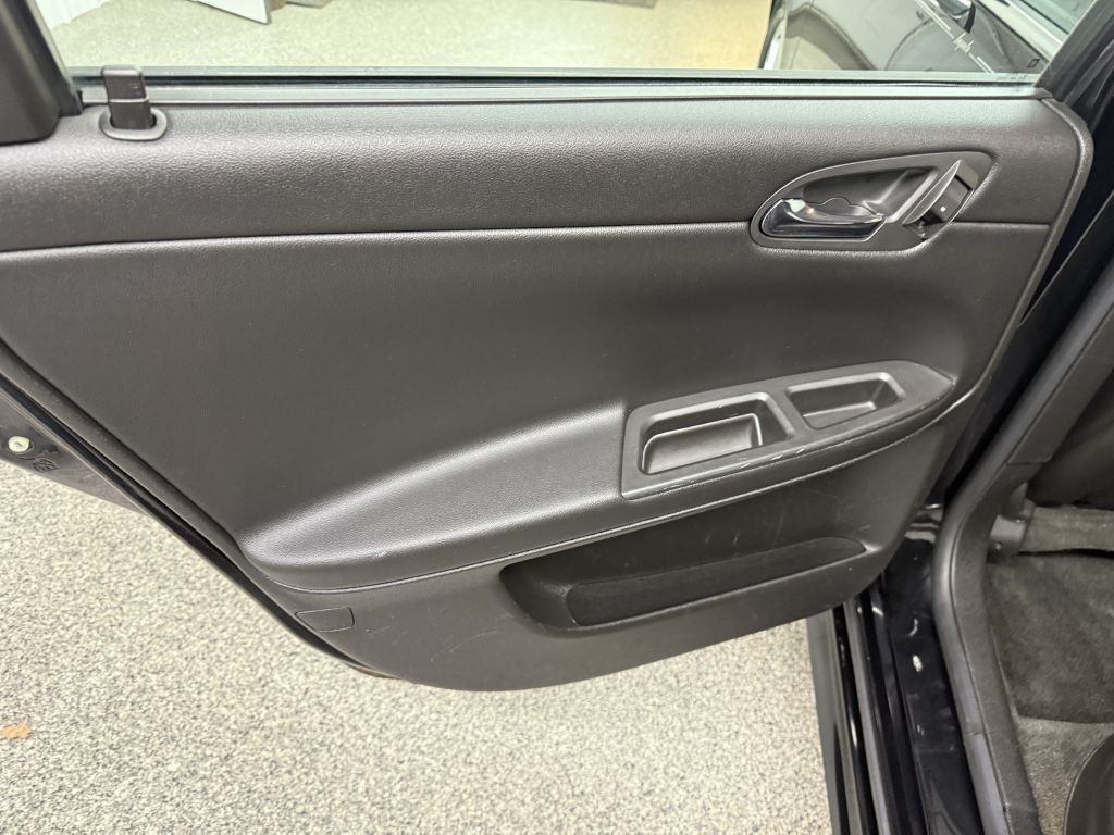 2013 Chevrolet Impala Image 23