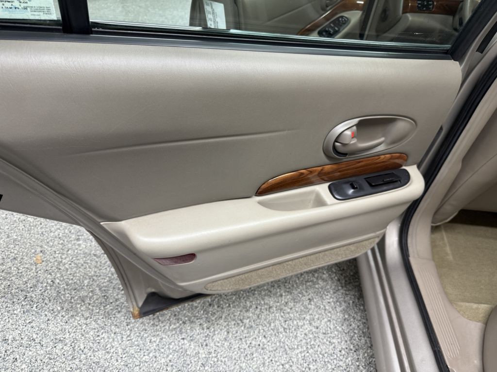 2003 Buick LeSabre Image 21