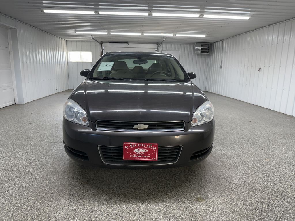 2008 Chevrolet Impala Image 2