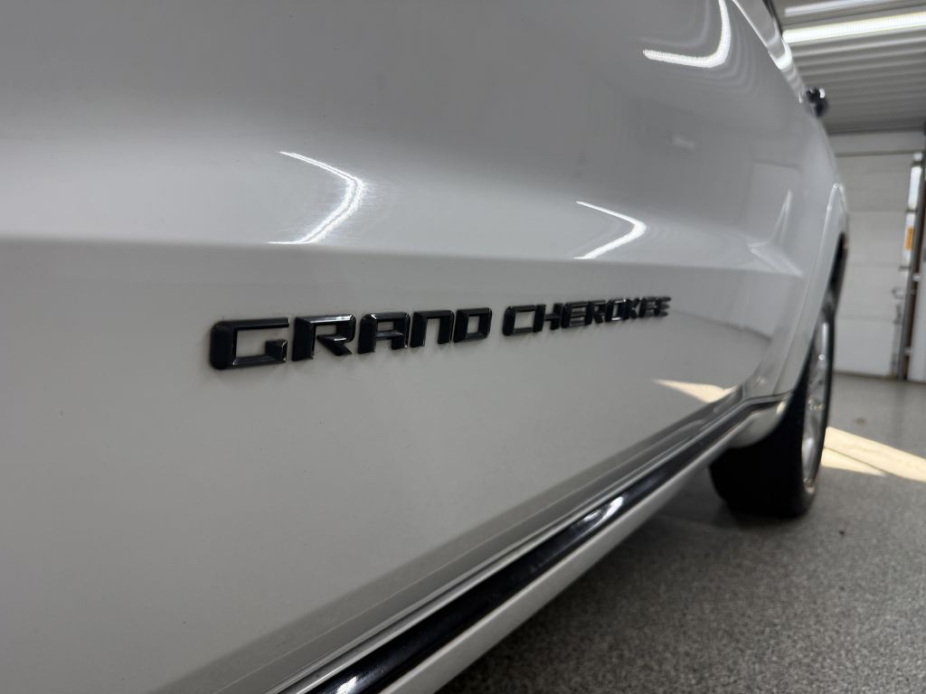 2014 Jeep Grand Cherokee Image 9