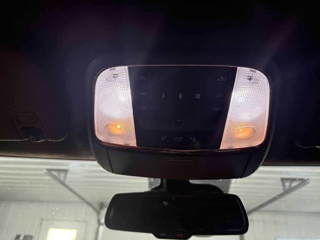 2014 Jeep Grand Cherokee Image 23