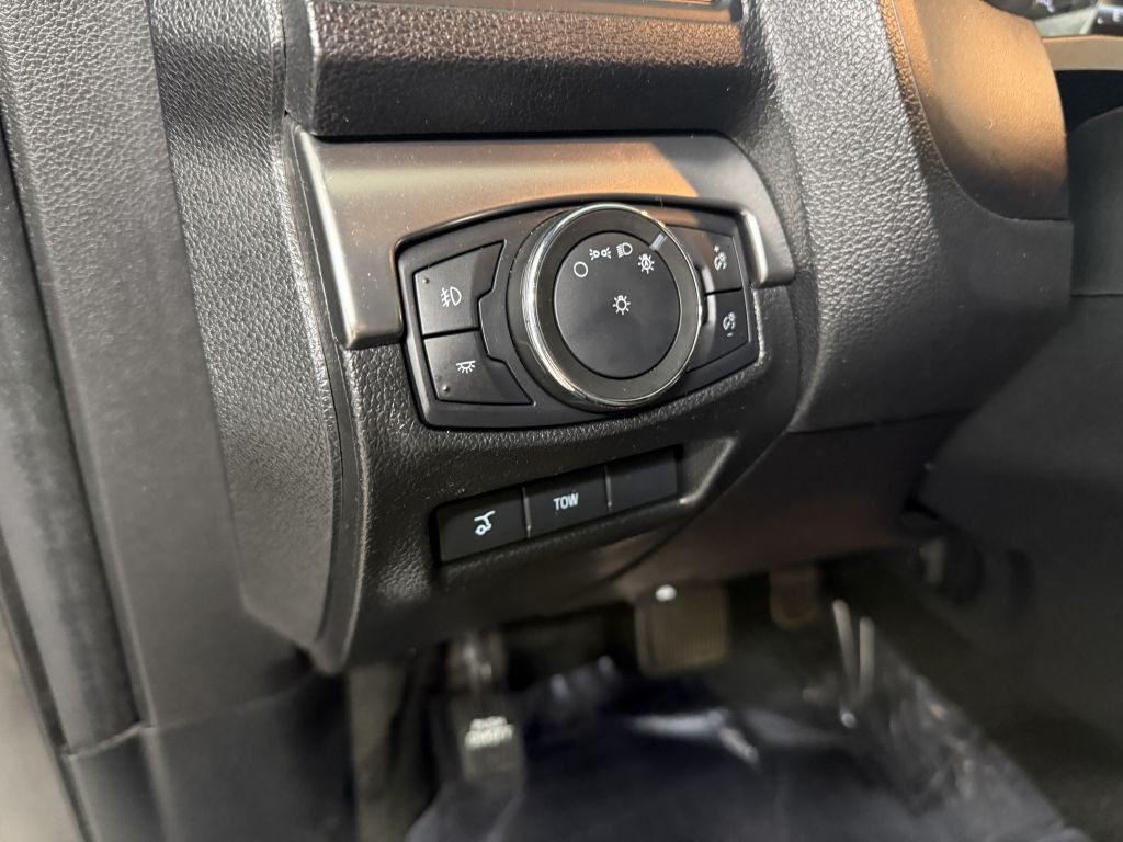 2018 Ford Explorer Image 10