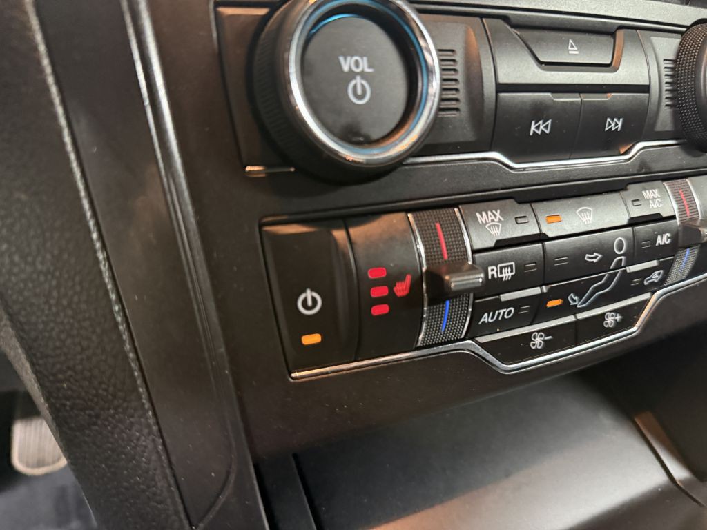 2018 Ford Explorer Image 17