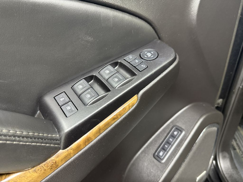 2016 GMC Yukon Image 12