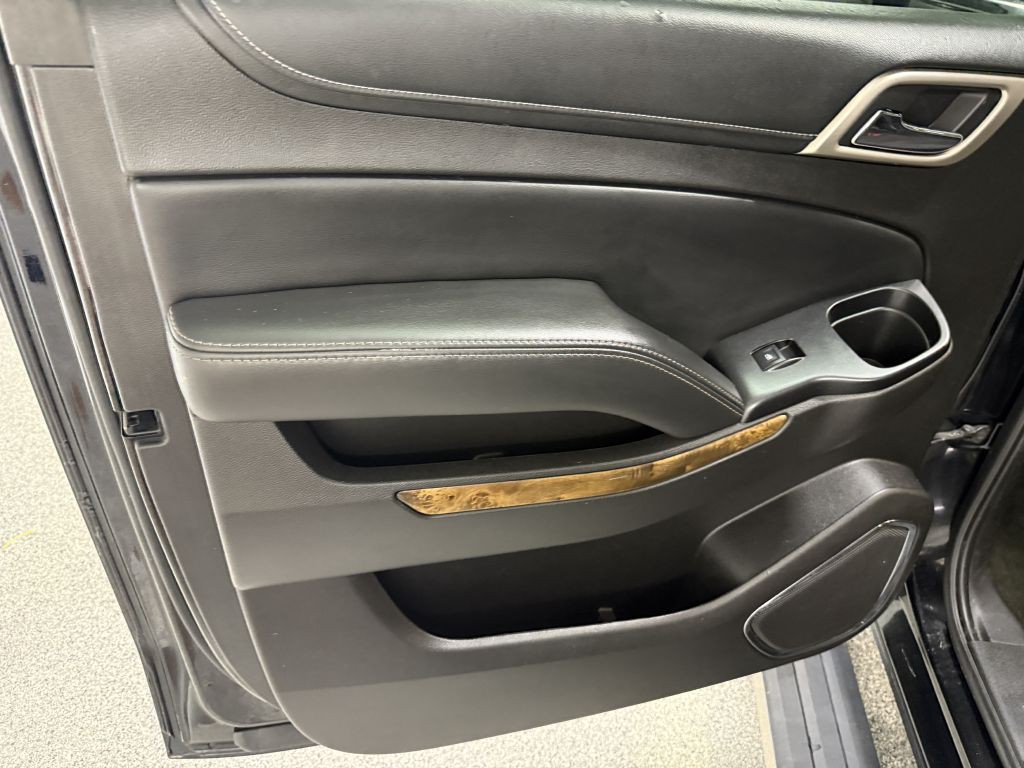 2016 GMC Yukon Image 25