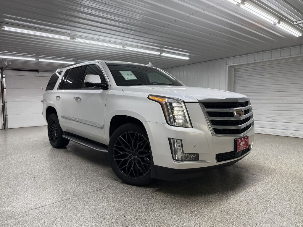 2016 Cadillac Escalade Image 1