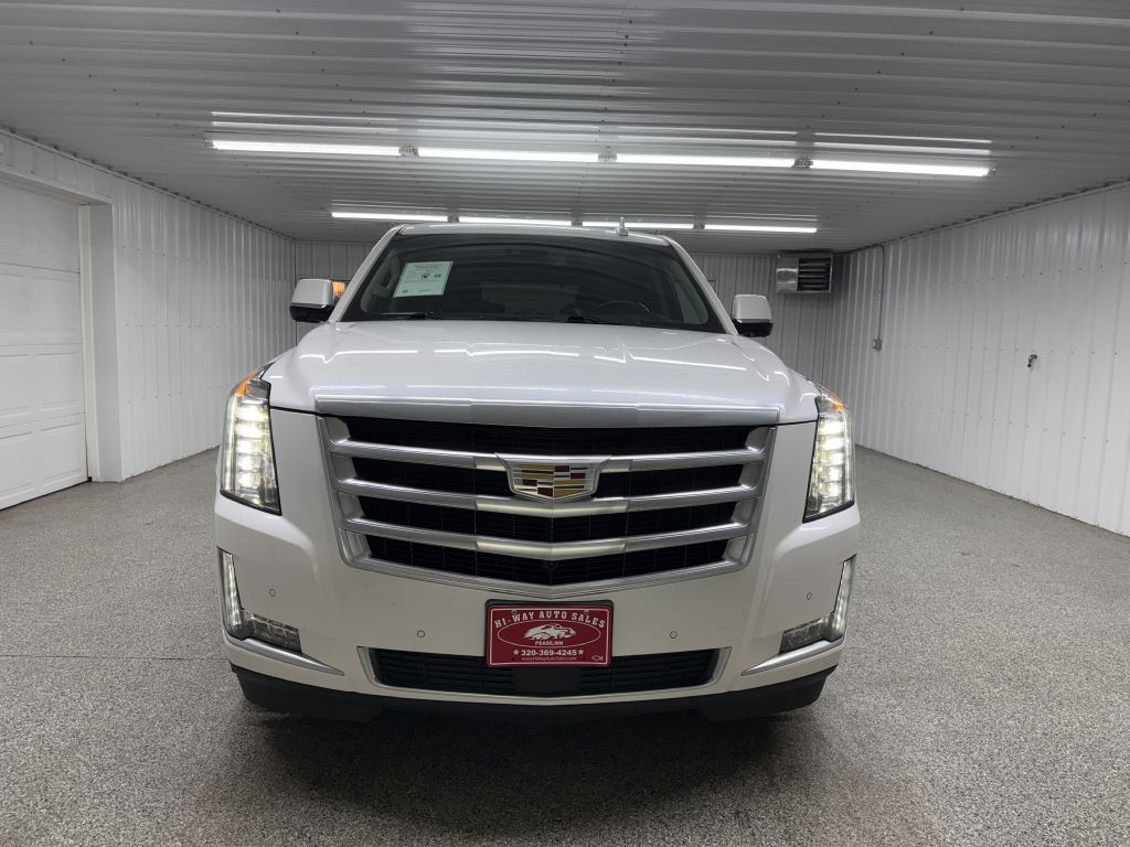 2016 Cadillac Escalade Image 3