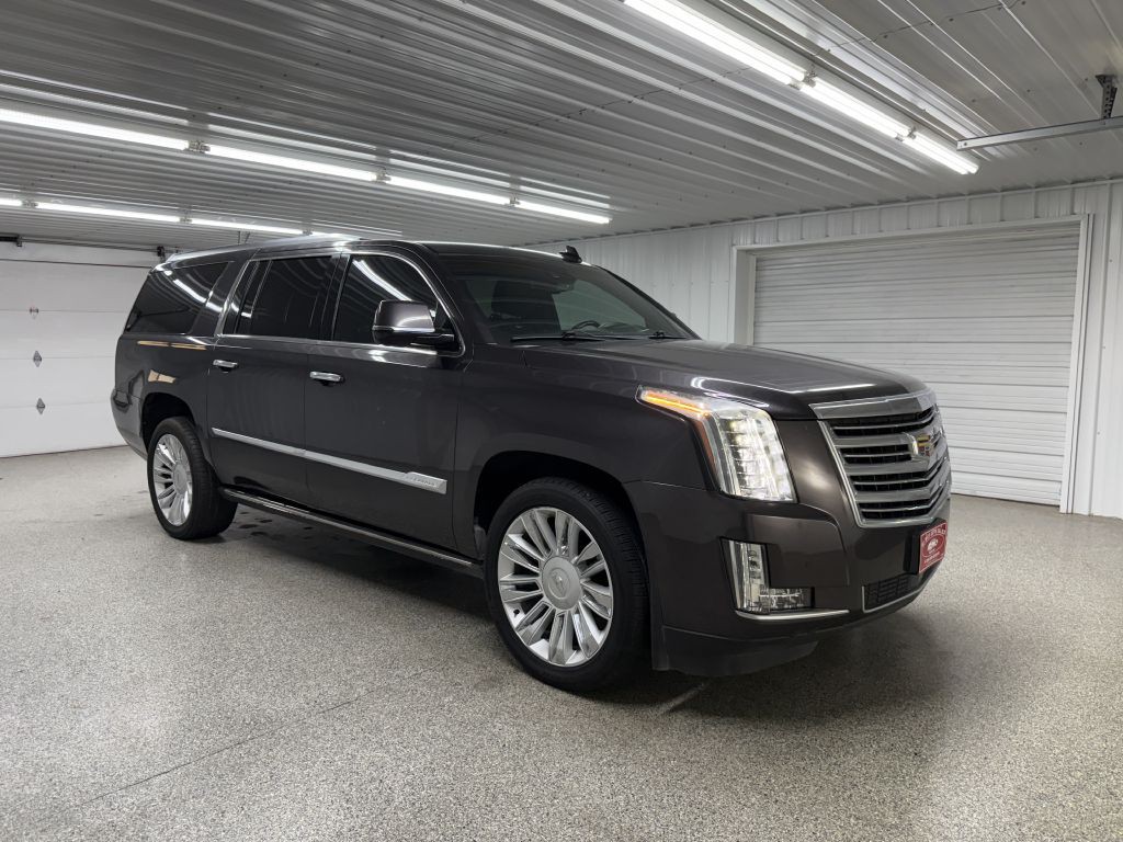 2016 Cadillac Escalade Image 1