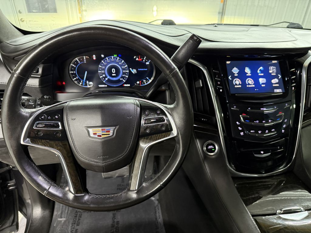 2016 Cadillac Escalade Image 13