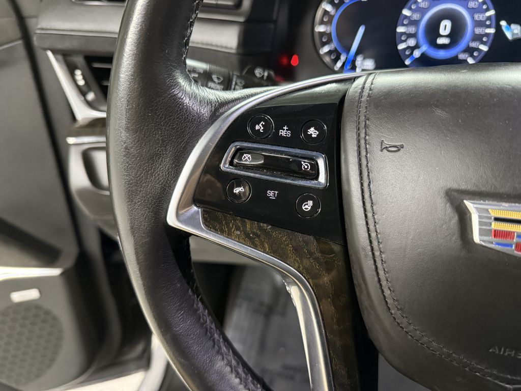 2016 Cadillac Escalade Image 14
