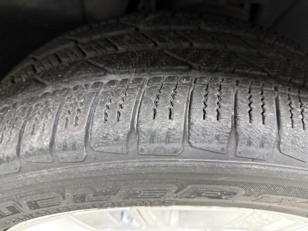 2016 Cadillac Escalade Image 41