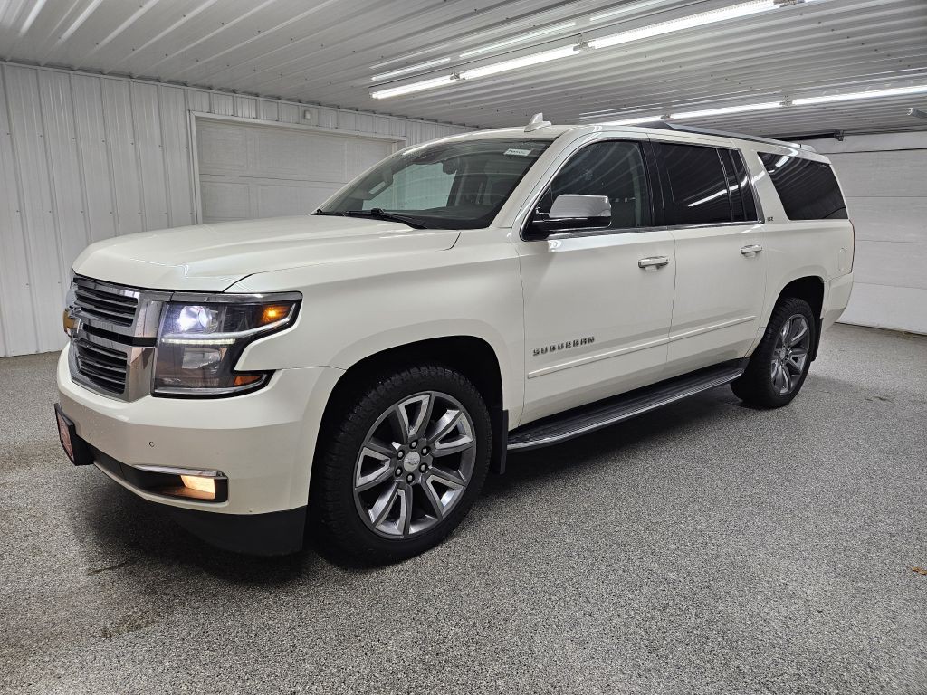 2015 Chevrolet Suburban Image 4