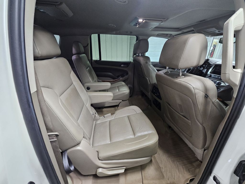 2015 Chevrolet Suburban Image 13