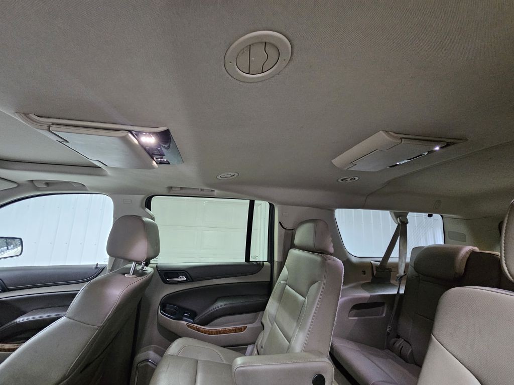 2015 Chevrolet Suburban Image 18