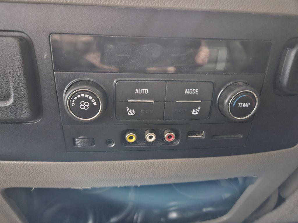 2015 Chevrolet Suburban Image 19