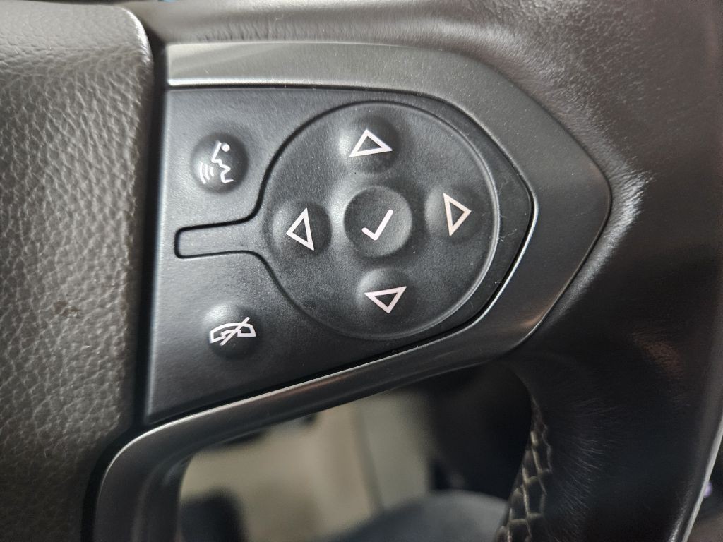 2015 Chevrolet Suburban Image 22