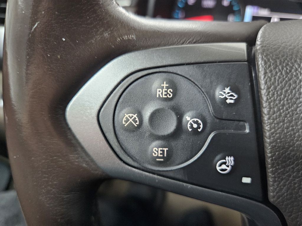 2015 Chevrolet Suburban Image 23