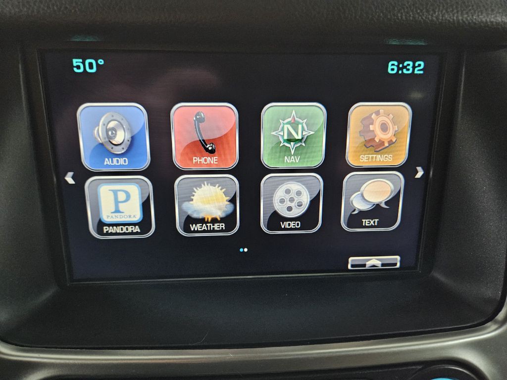 2015 Chevrolet Suburban Image 25