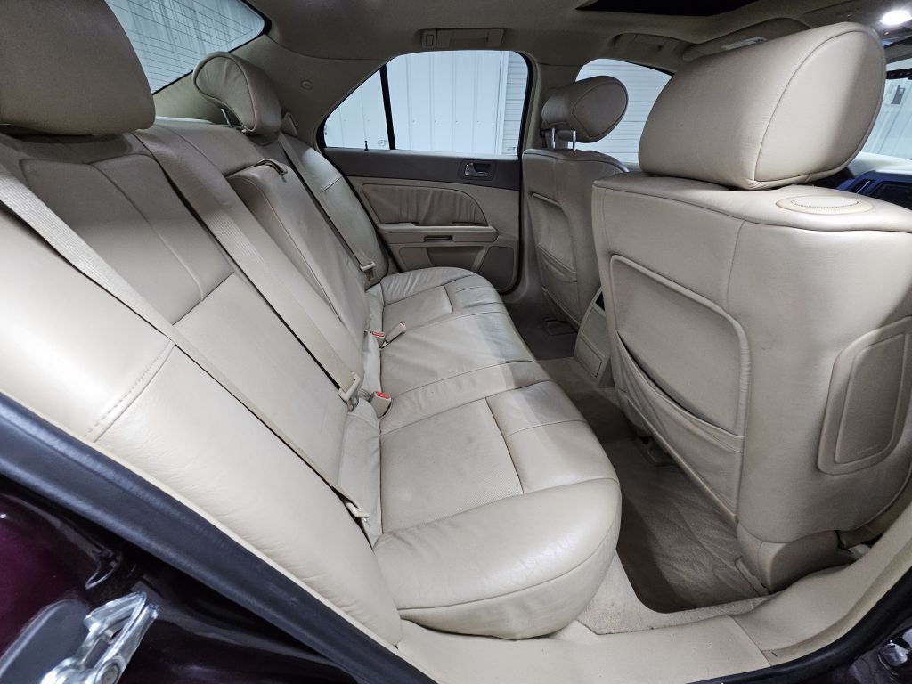 2008 Cadillac STS Image 14