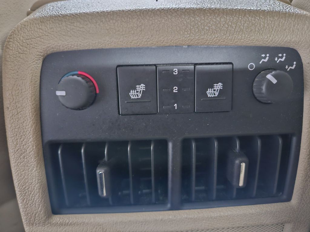 2008 Cadillac STS Image 16