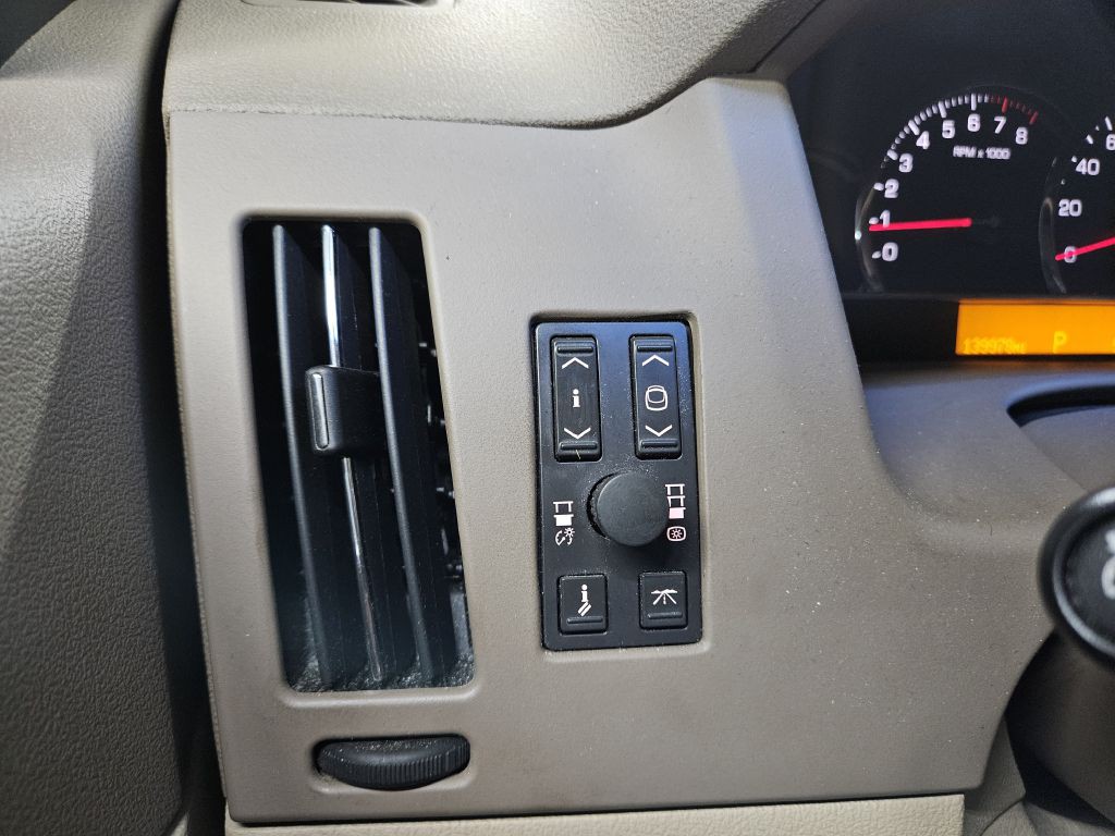 2008 Cadillac STS Image 21