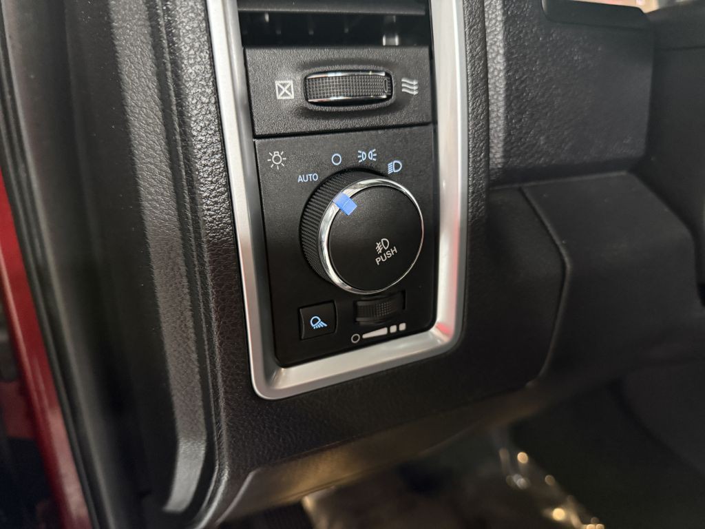 2013 RAM 1500 Image 9