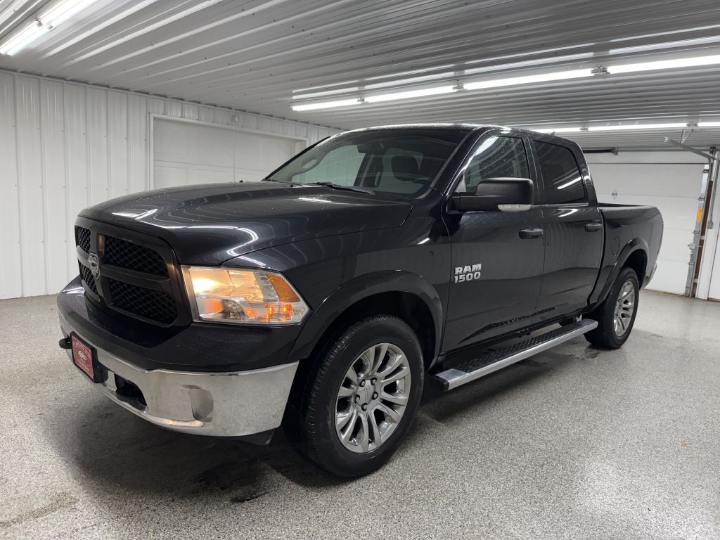 2016 RAM 1500 Image 3