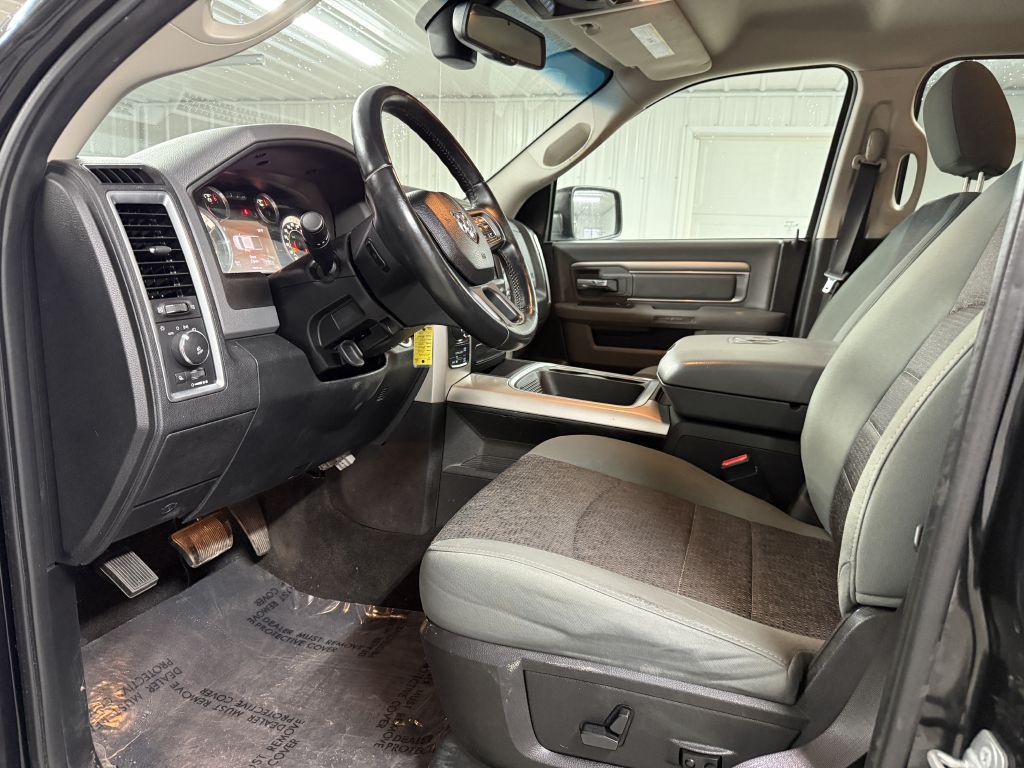 2016 RAM 1500 Image 9