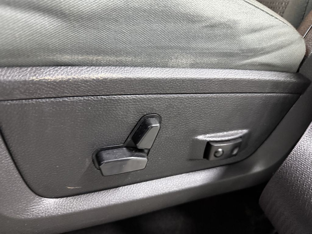 2016 RAM 1500 Image 11