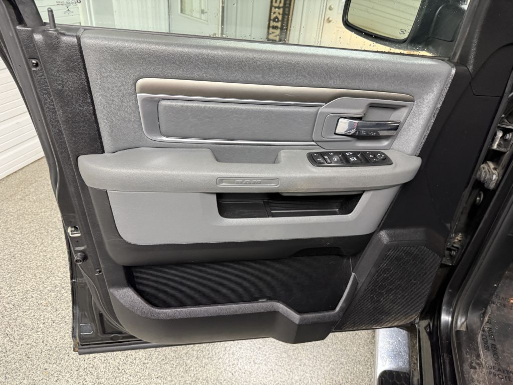 2016 RAM 1500 Image 22